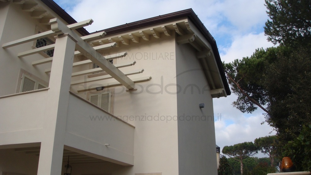 Terratetto in Vendita a Forte dei Marmi