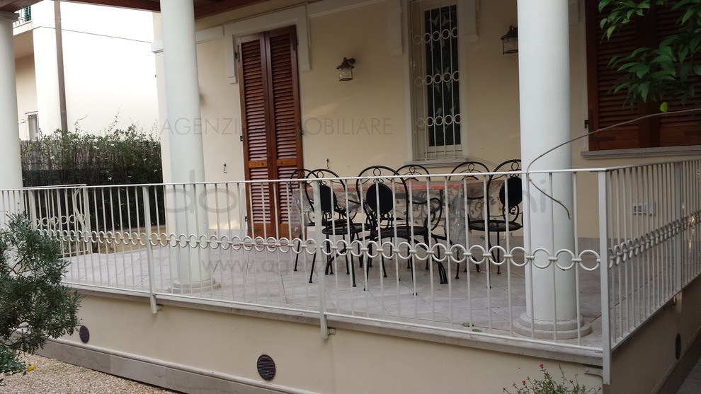 Villetta in Affitto a Forte dei Marmi